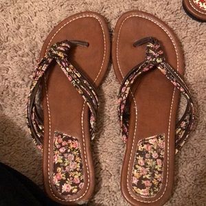women’s brown sandals